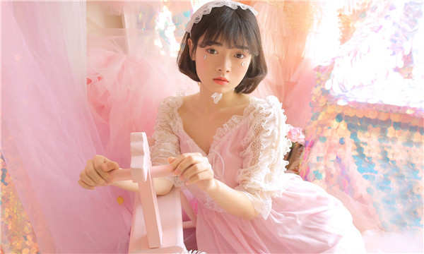 松柏镇供卵试管代怀生子多少钱？这一直是很多不孕不育家庭关注的话题。在中国，不孕不育的发生率越来越高，根据《中国不孕不育现状调研报告》显示，育龄夫妇的不孕不育率从20年前的3%增长至现在的12.5%-18.2%，患者人数高达6000万以上。在这样的背景下，许多家庭通过供卵试管来实现自己的生育梦想。那么，供卵试管代怀生子的费用到底是多少呢？